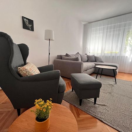 סומבור Apartment Lala מראה חיצוני תמונה