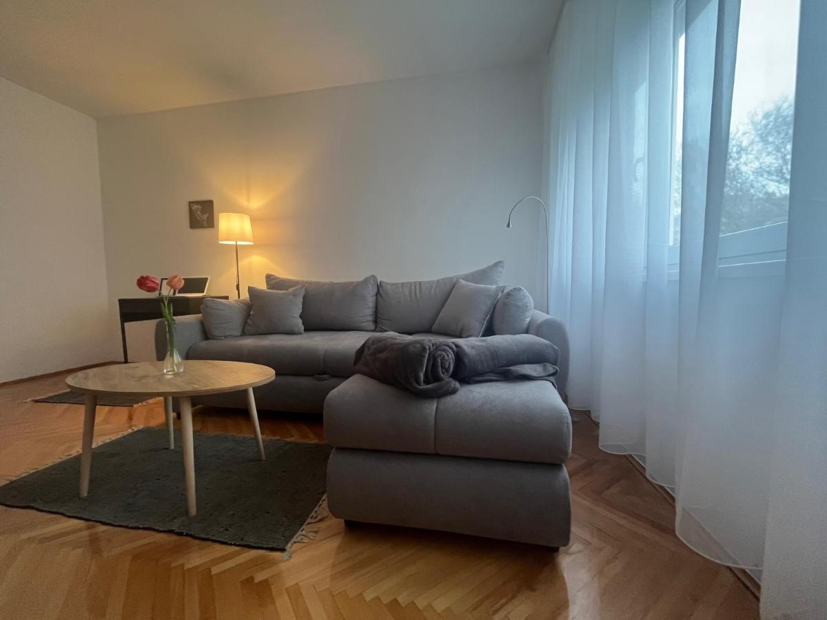 סומבור Apartment Lala מראה חיצוני תמונה